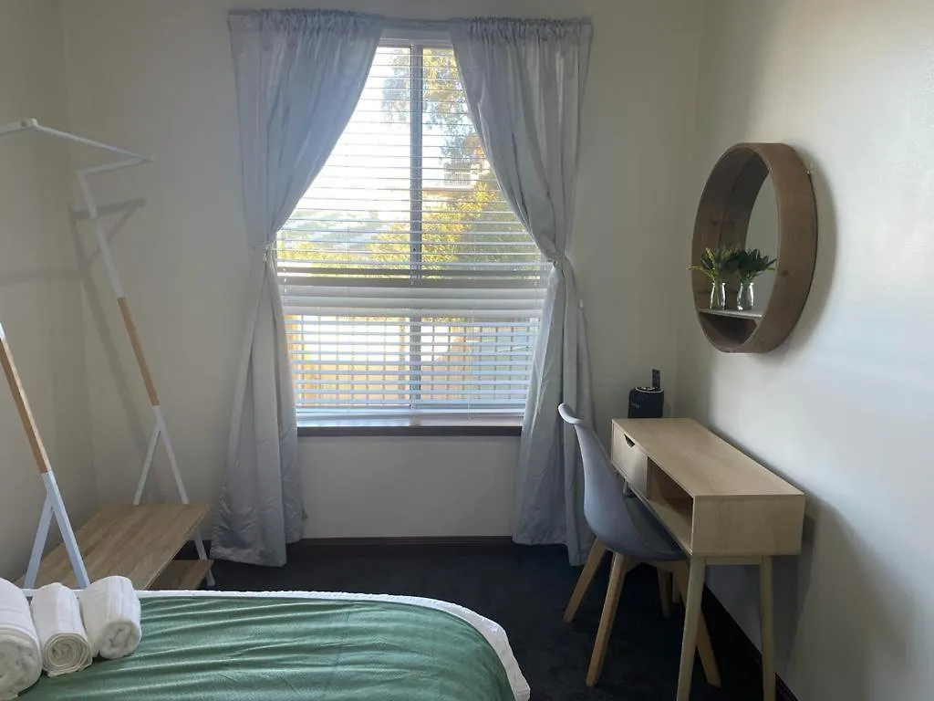 Beach Retreat Henley Beach South Apartment