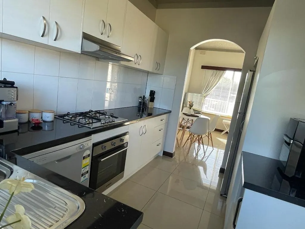 Apartment Beach Retreat Henley Beach South