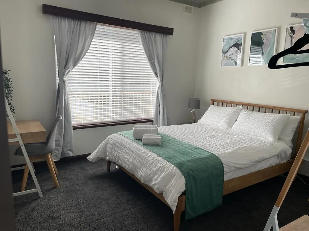 Beach Retreat Apartment Henley Beach South